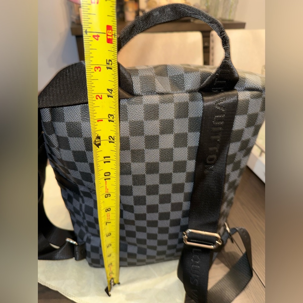LV backpack - Picture 10 of 10